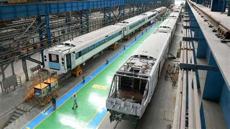 integral coach factory personnel
